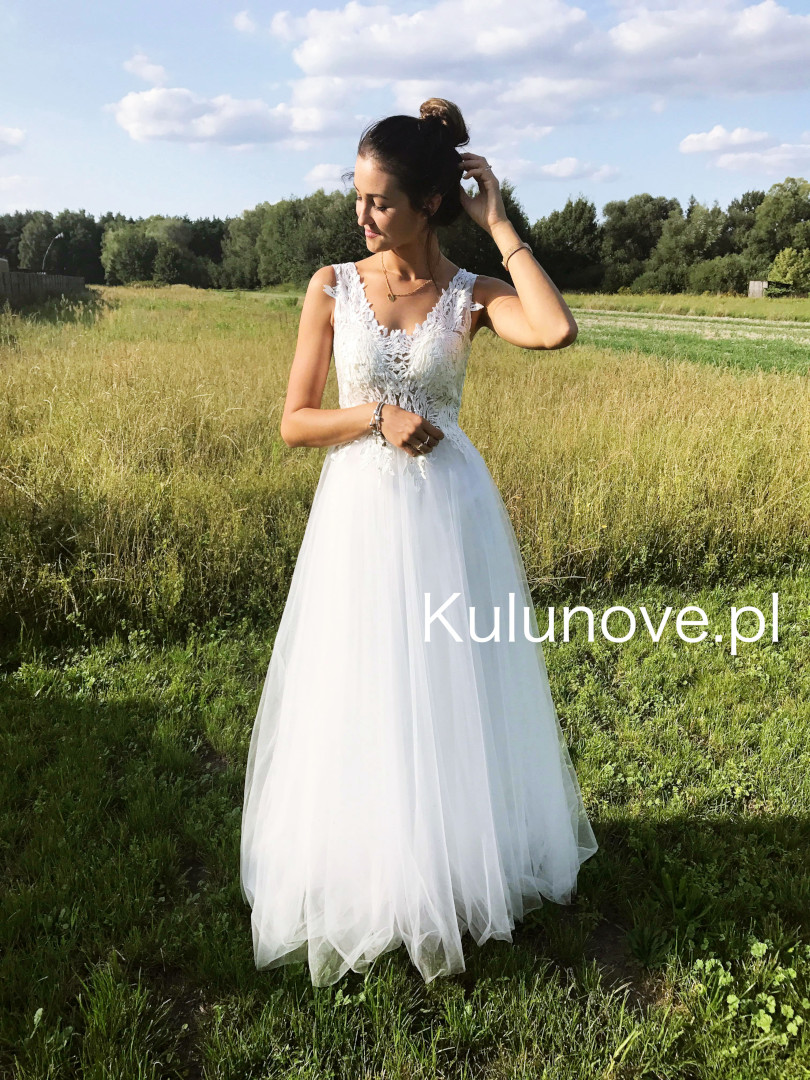 Diana - suknia ślubna z tiulowym dołem - Kulunove zdjęcie 4